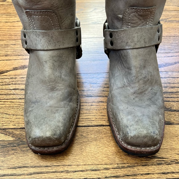Women’s FRYE Harness 12R Boots - Gray - Picture 4 of 8
